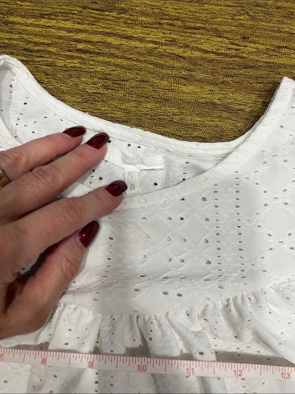 White Eyelet Ruffle Tank Top - Picture 3 of 3